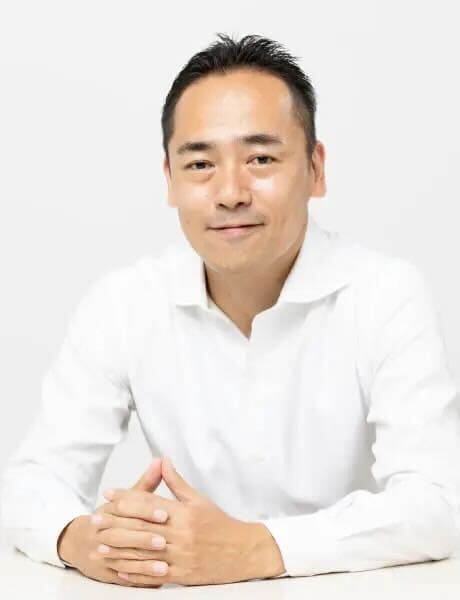 講師
